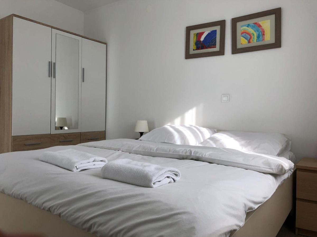 Apartmani I Sobe Ivancic1 Novi Vinodolski Exterior foto